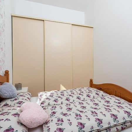 Apartman Gracia Porec Exterior photo
