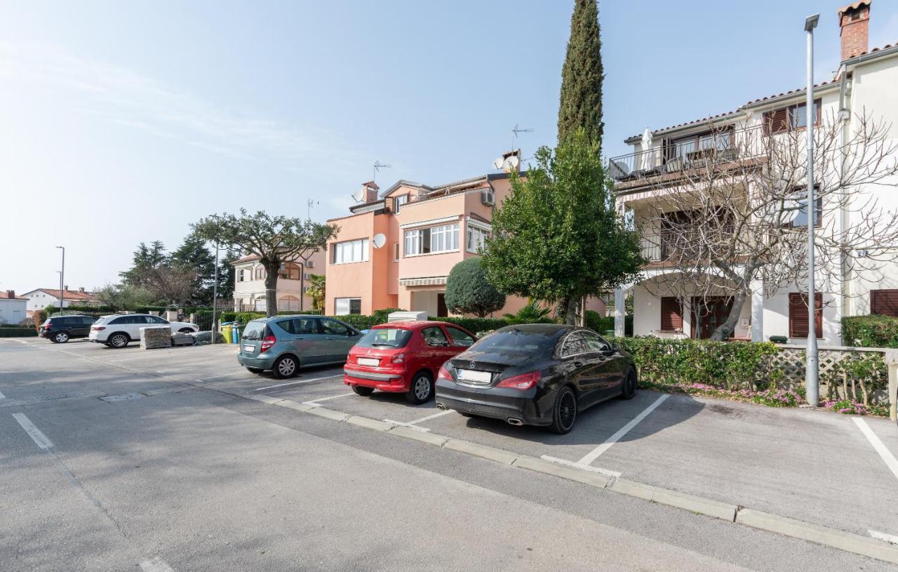 Apartman Gracia Porec Exterior photo