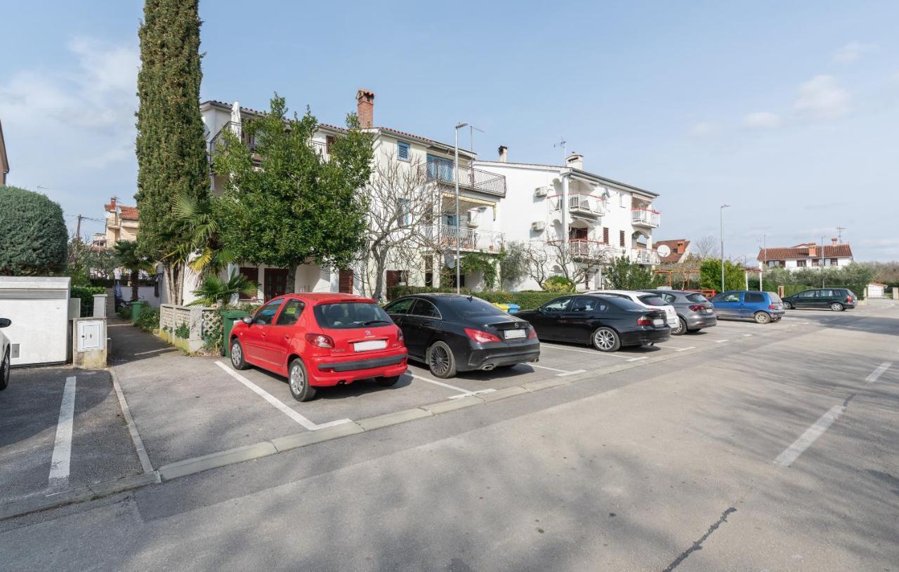 Apartman Gracia Porec Exterior photo
